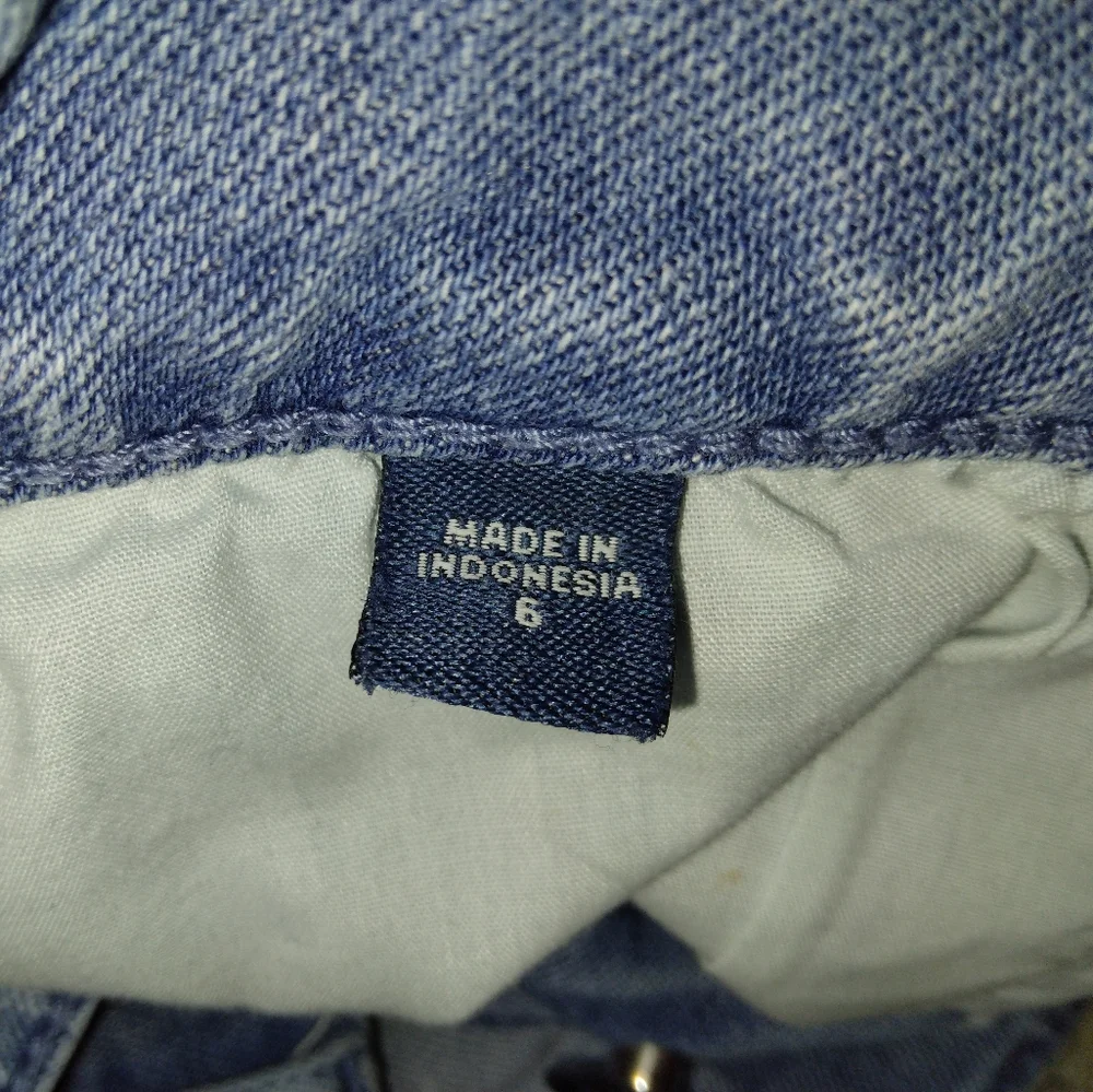 J. Jill Denim Bermuda Jean Stretch Shorts Size 6